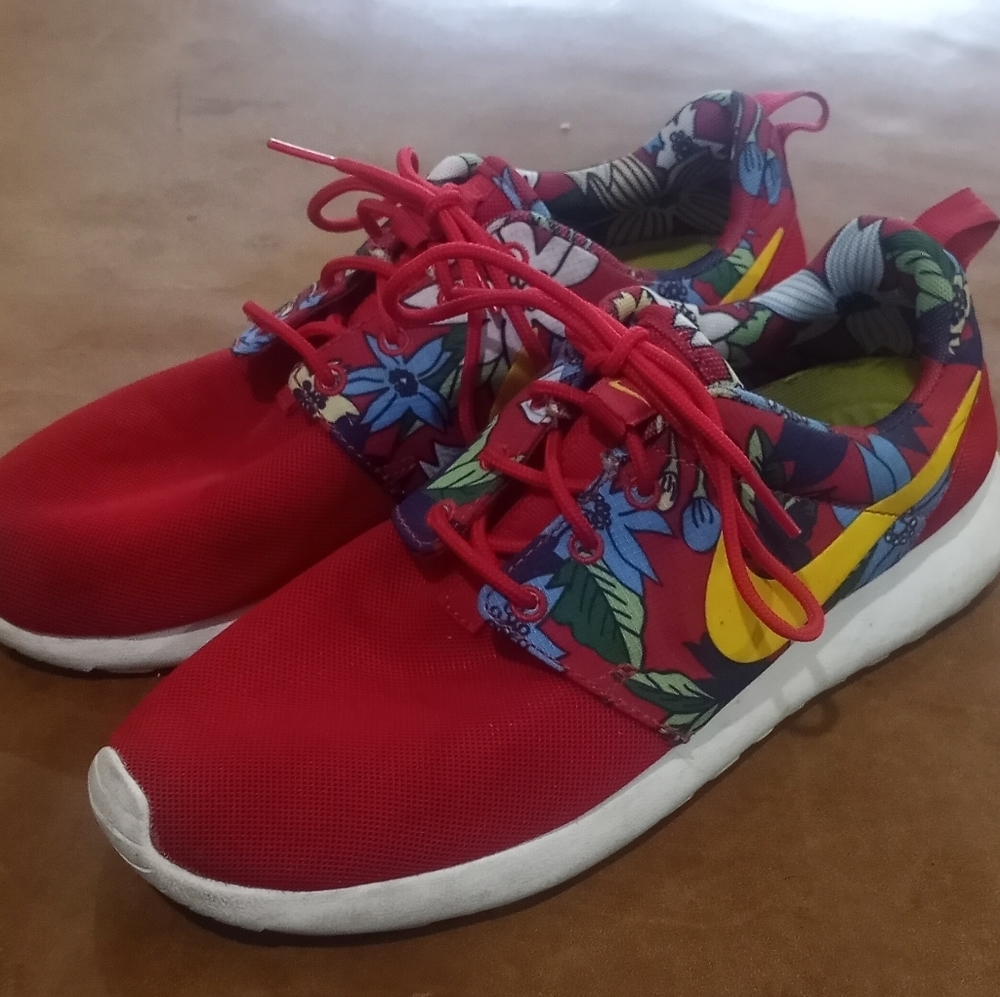 Nike Roche - Picture 4 of 4